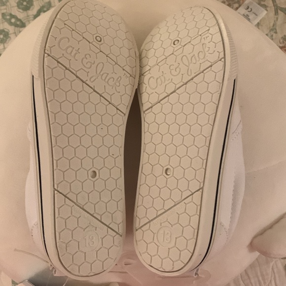 Cat & Jack slip on Canvas kids shoes - Picture 3 of 4